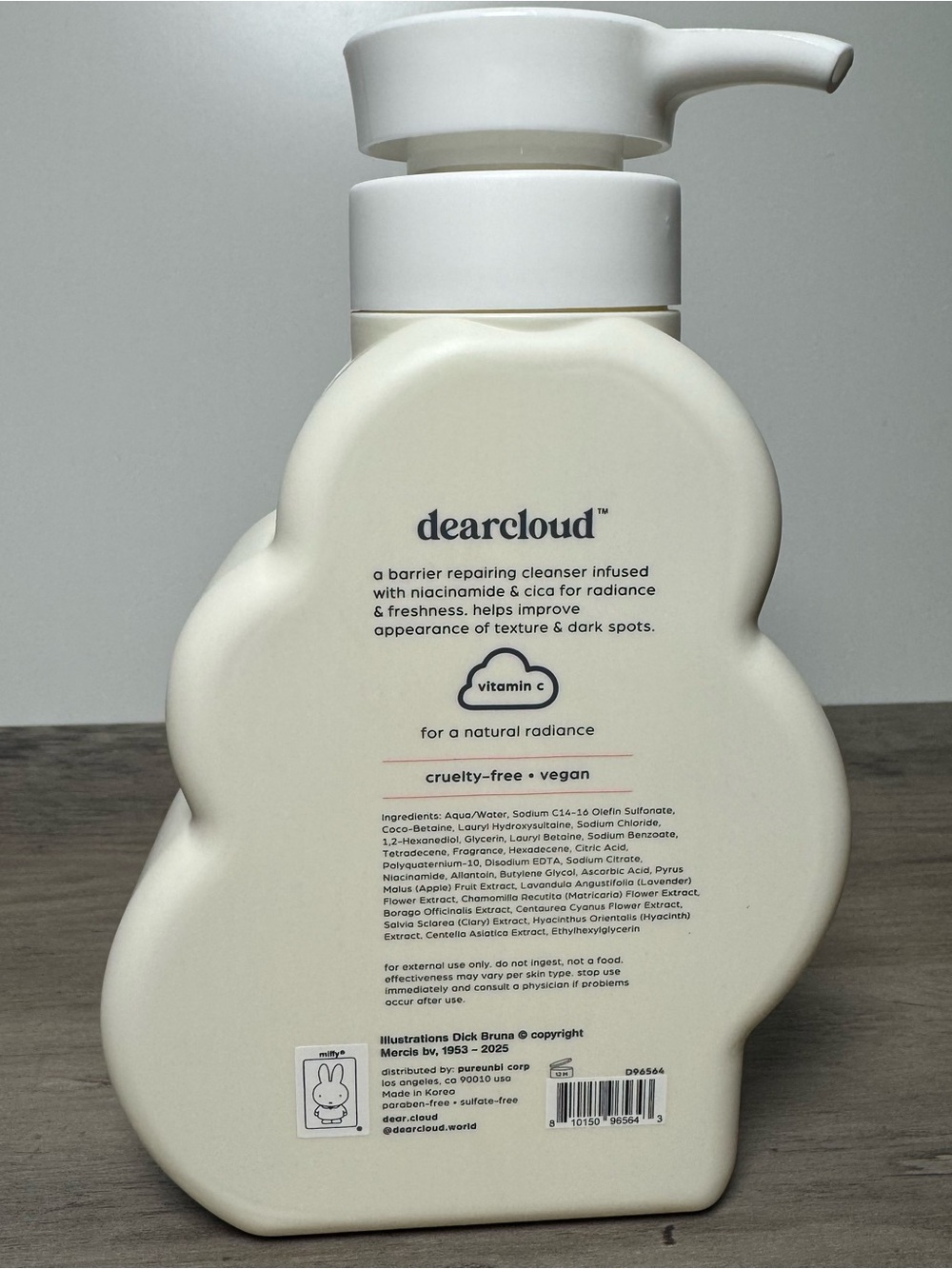 DearCloud Miffy Daily Glow Body Wash - Cream with Pink Accent - Picture 2 of 2